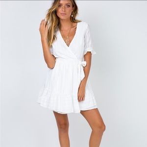 Princess Polly Sally Moon Mini Dress
White
US 6